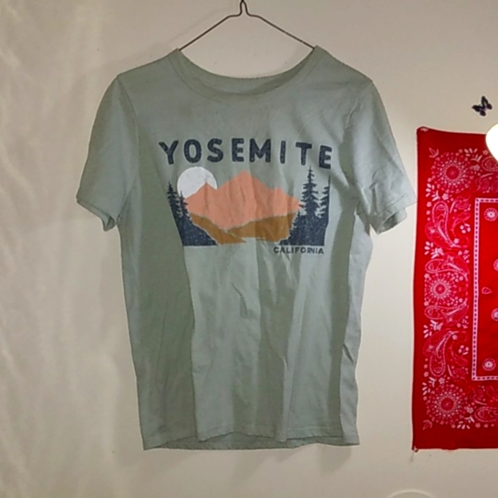 t shirt